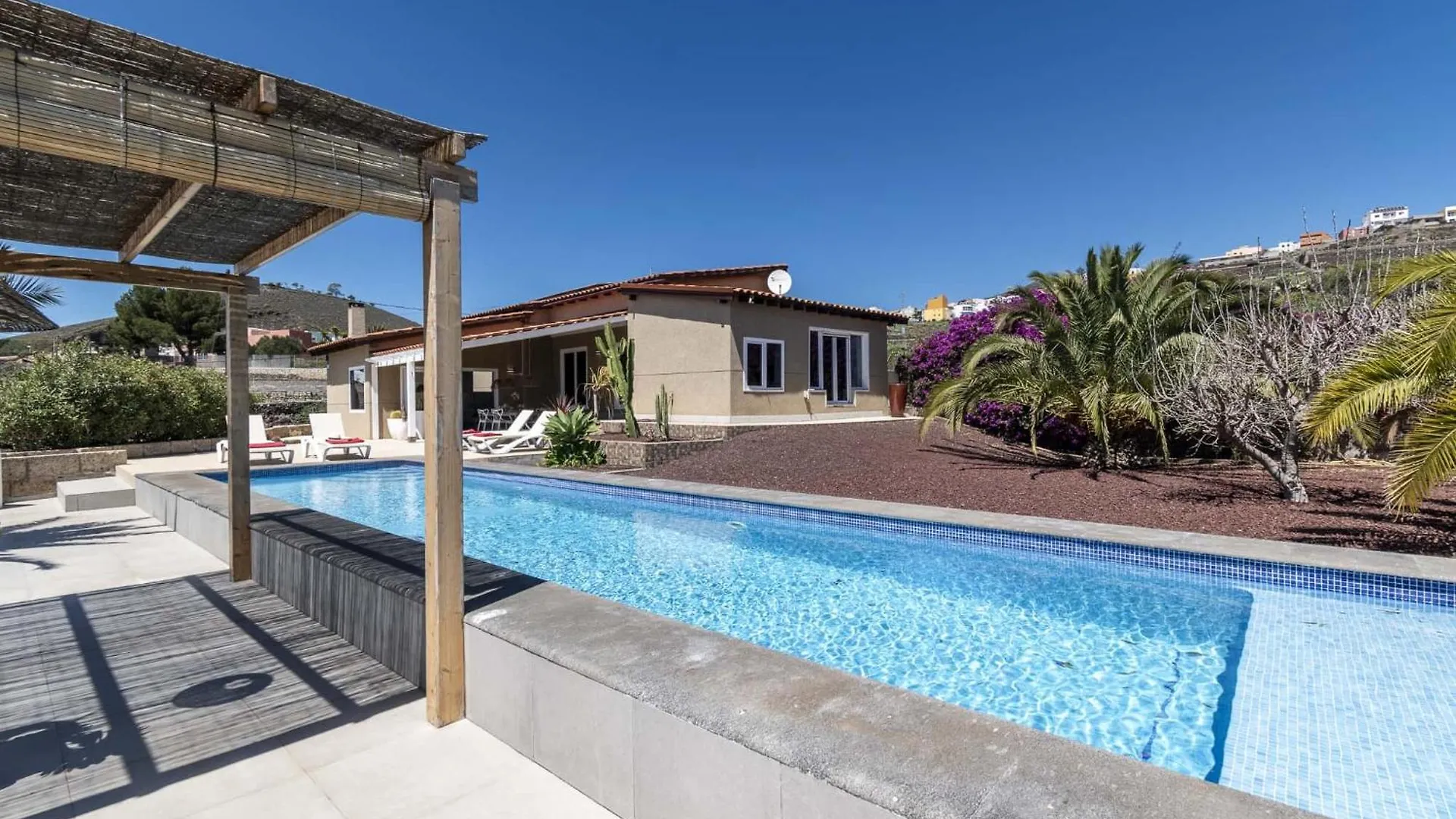 Casa Las Palmeras Granadilla De Abona Holiday home